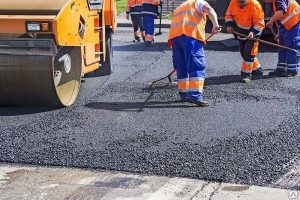 ۱۵ میلیون مترمربع معابر شهری استان کرمان آسفالت می شود